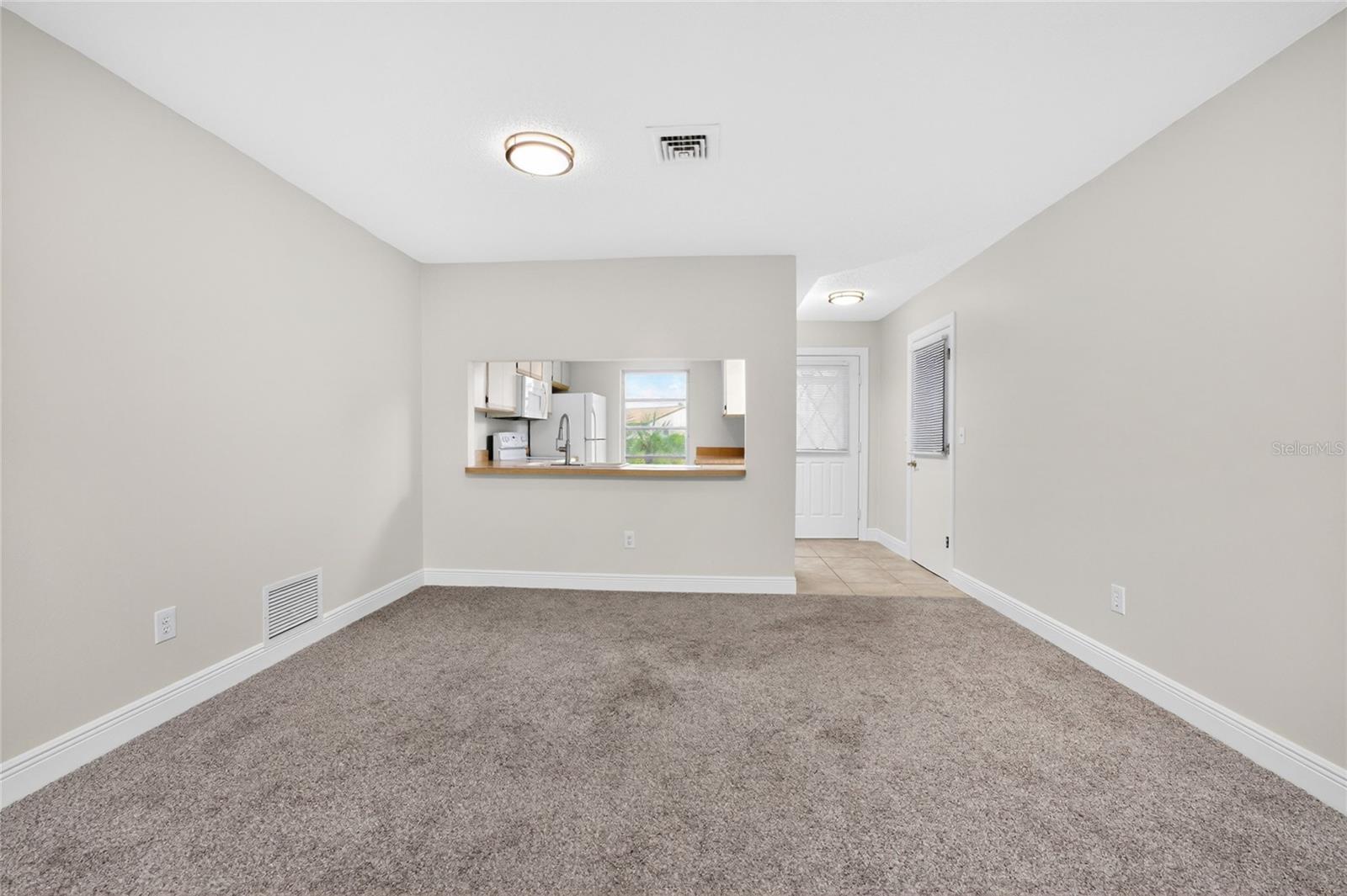DEER CREEK WOODS - Residential Income