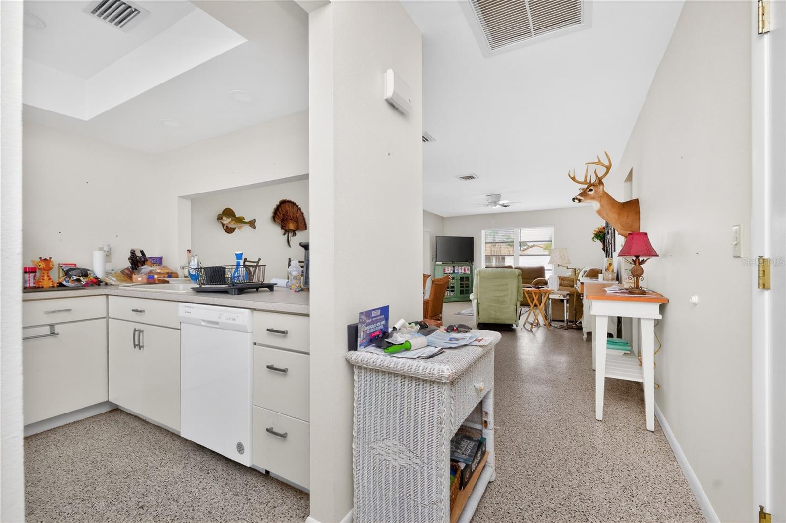 DEER CREEK WOODS - Residential Income