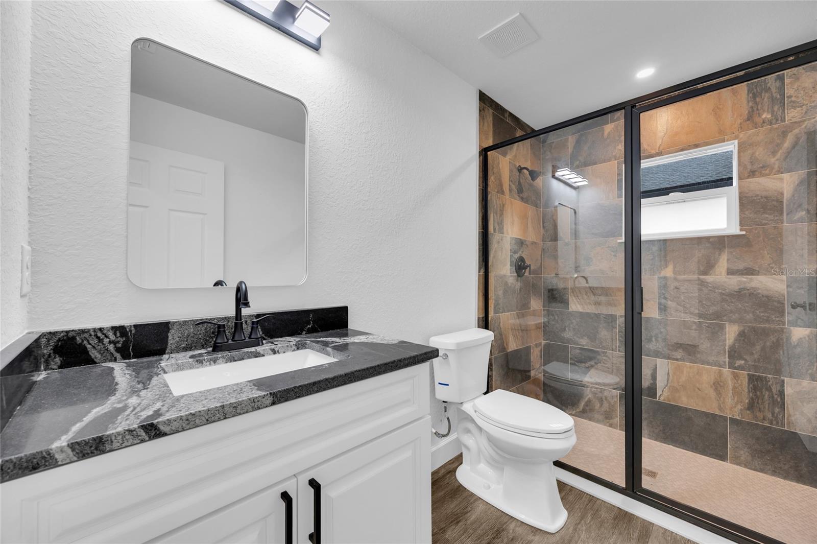 ROSELAND PARK - Residential