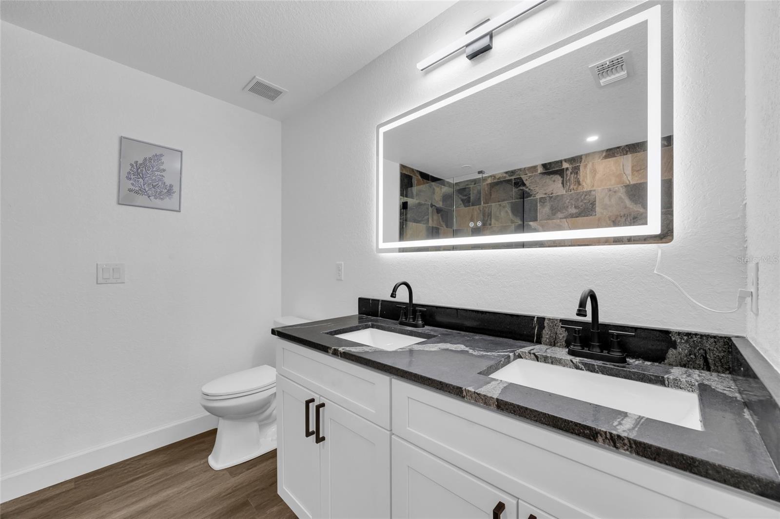 ROSELAND PARK - Residential
