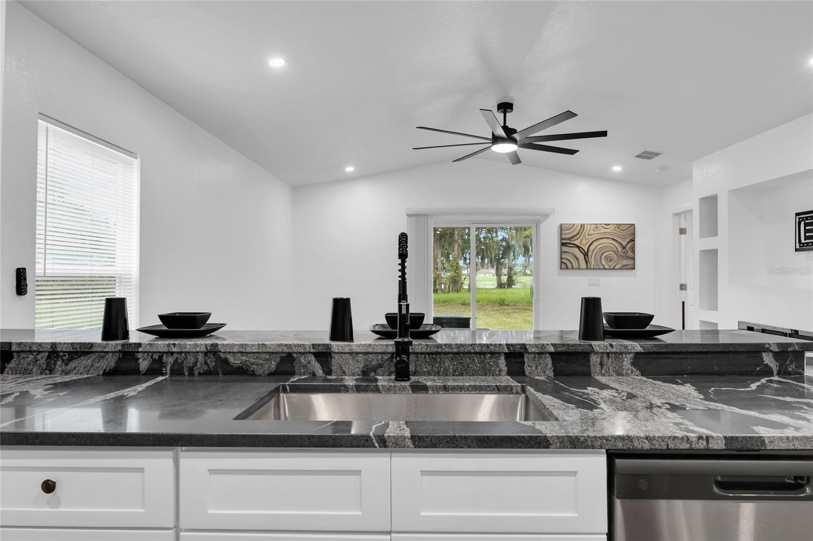 ROSELAND PARK - Residential