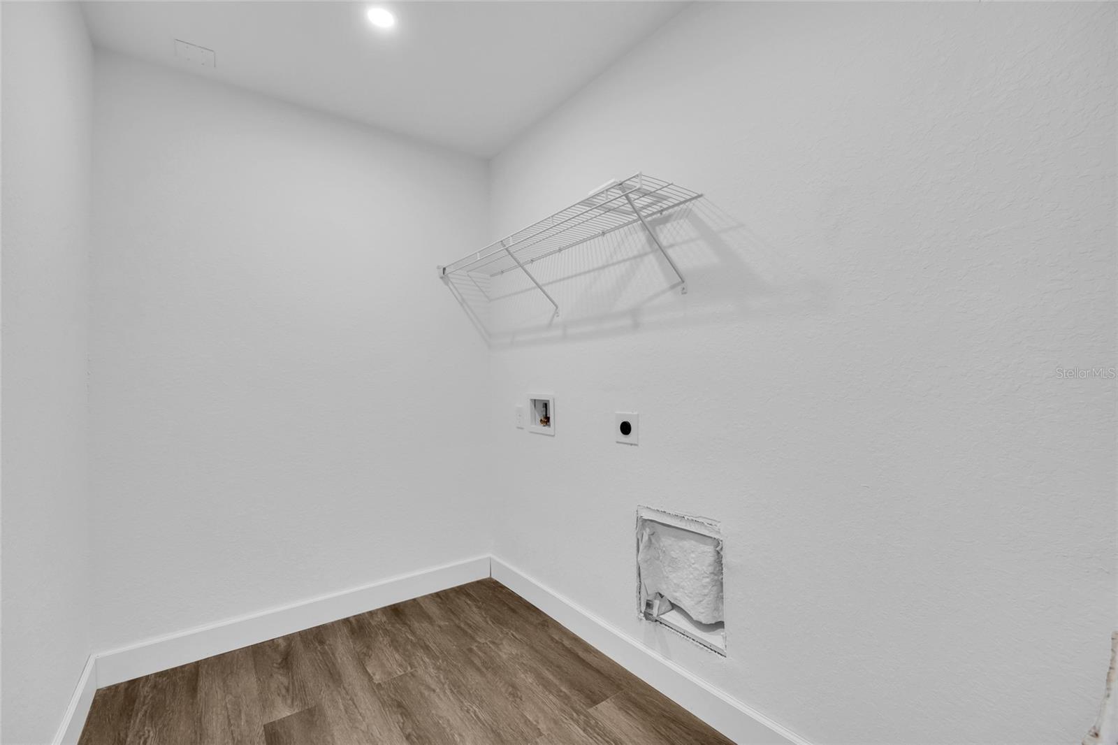 ROSELAND PARK - Residential