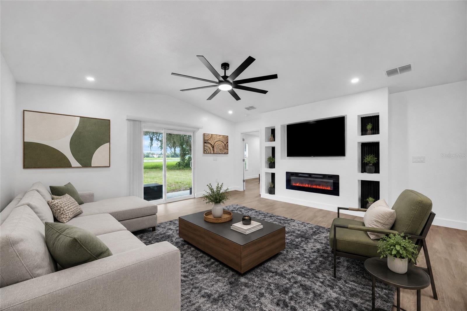 ROSELAND PARK - Residential