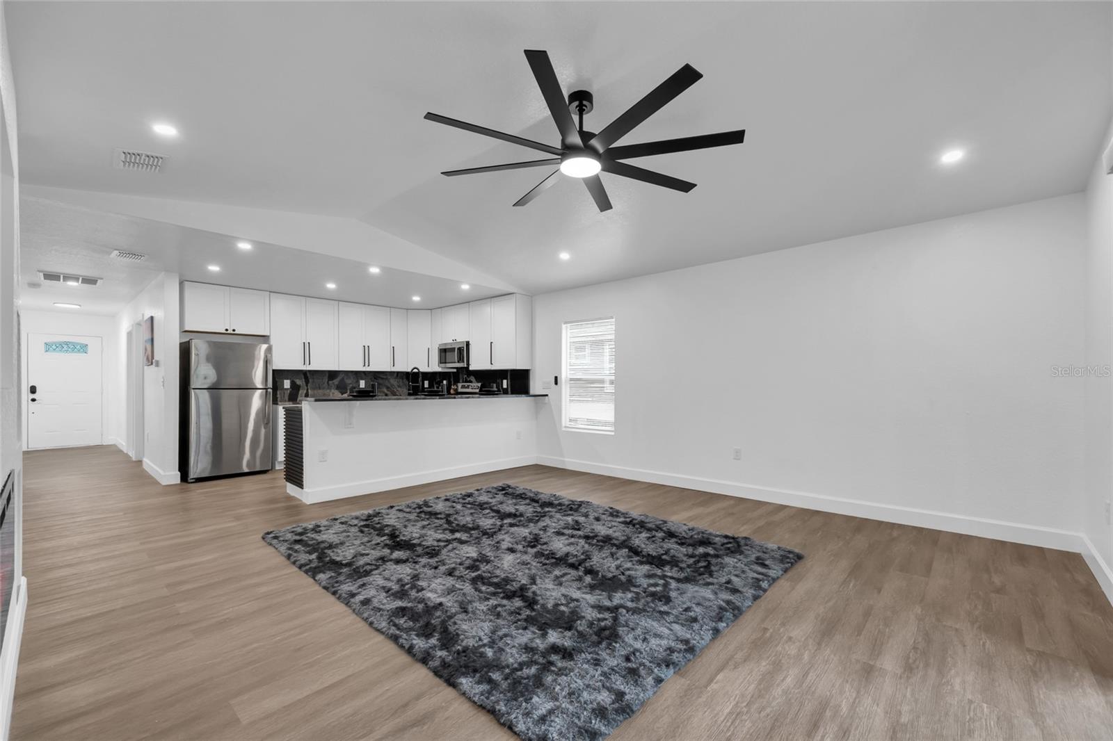 ROSELAND PARK - Residential