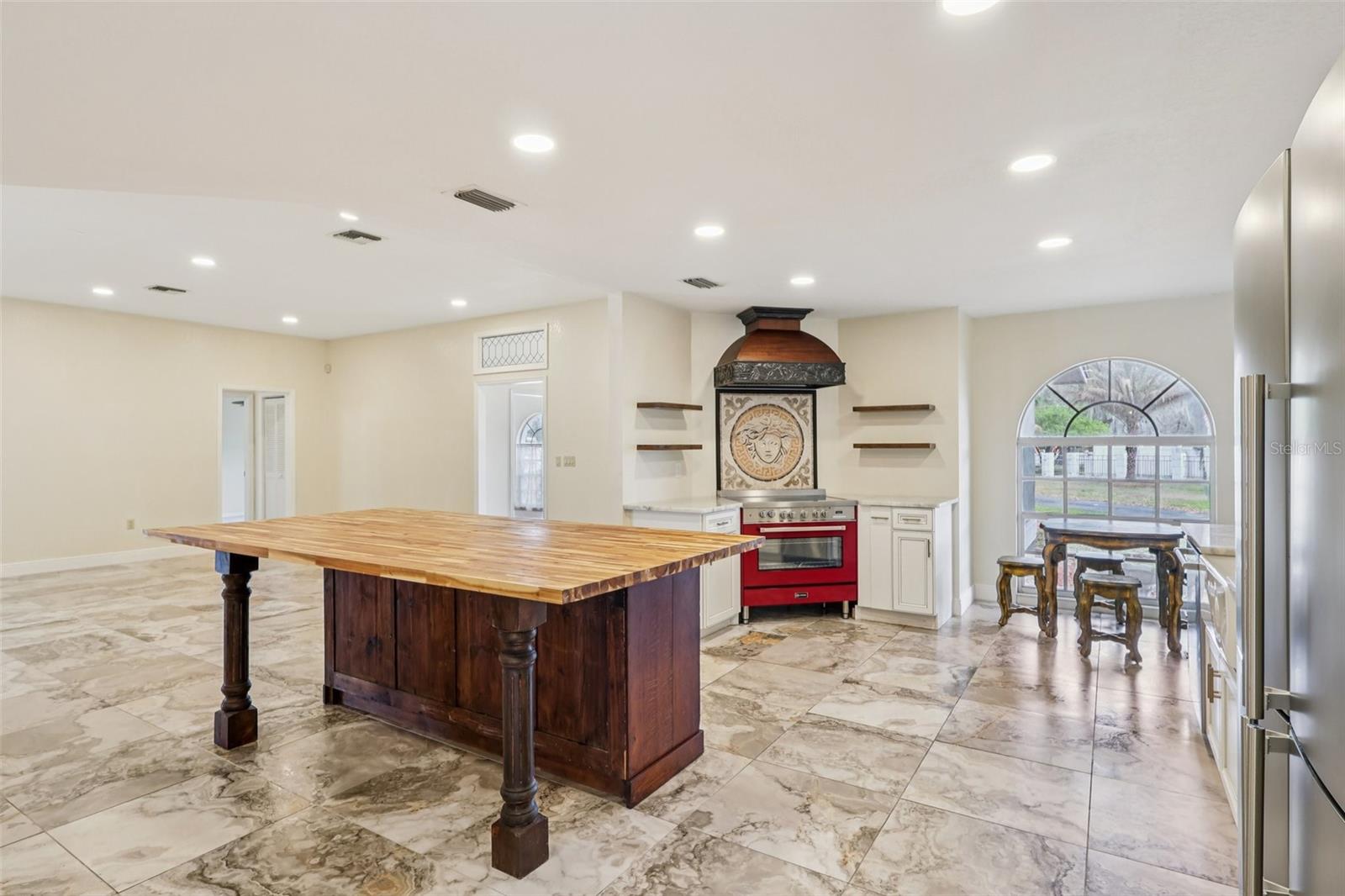 ACREAGE - Residential