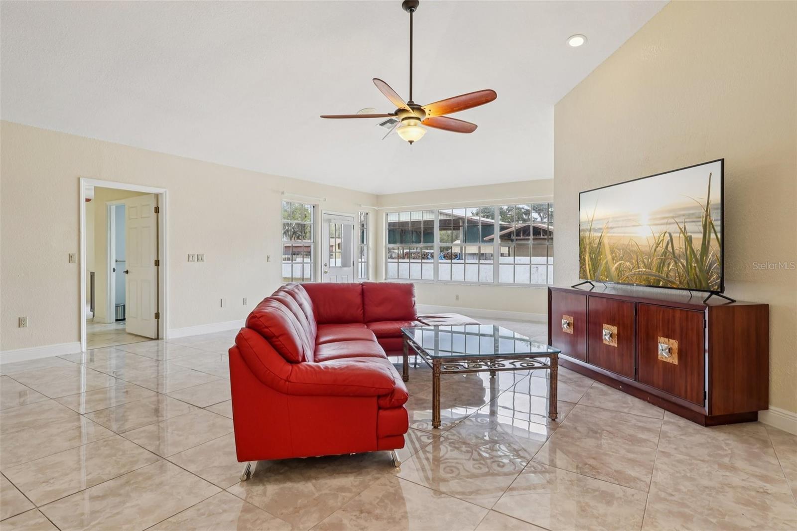 ACREAGE - Residential