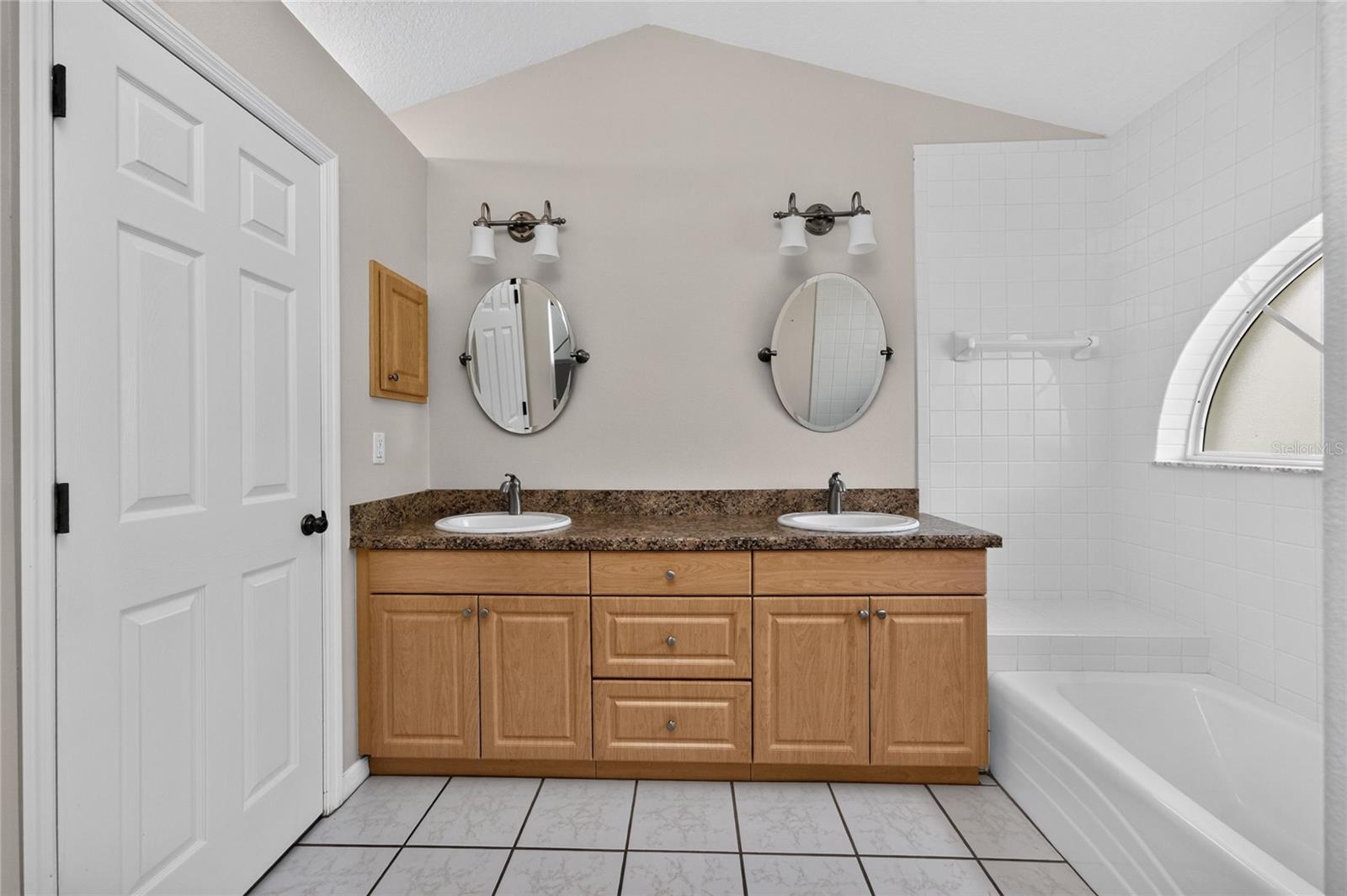 CHESTNUT CREEK PATIO HOMES - Residential