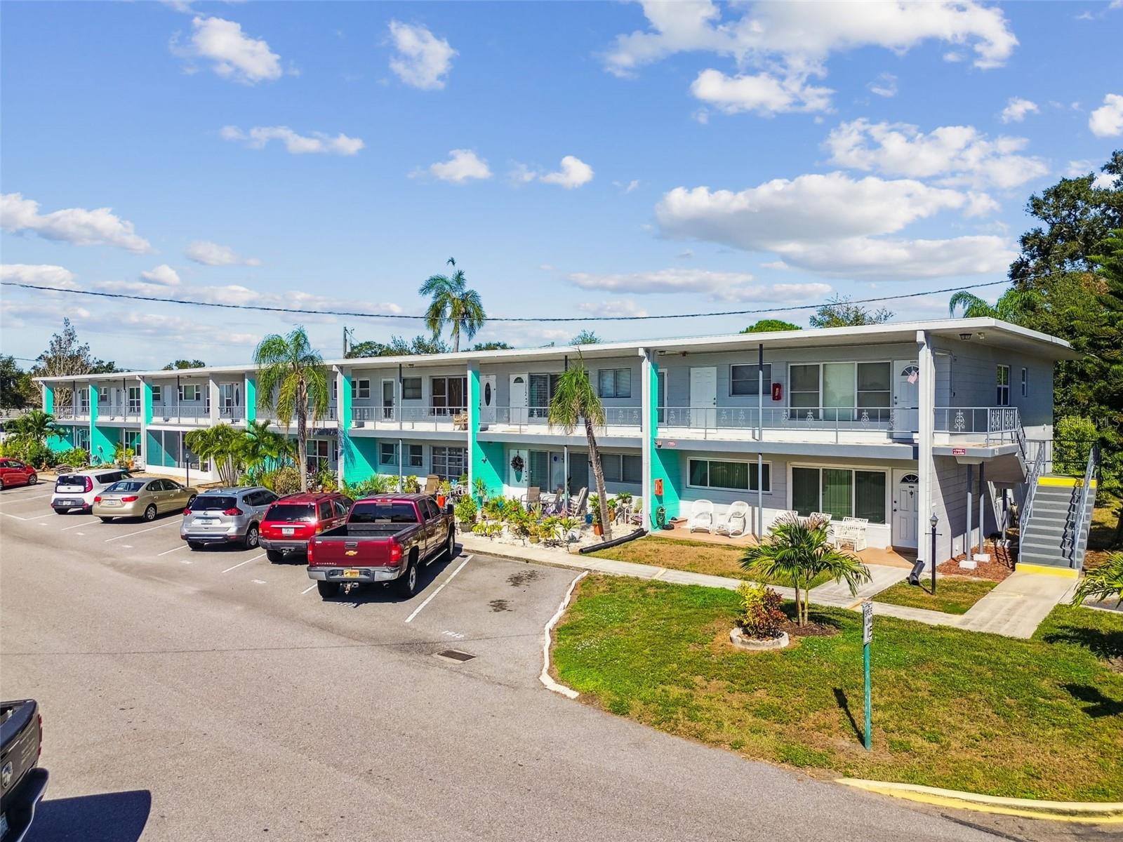 CLEARVIEW OAKS PARADISE - Residential