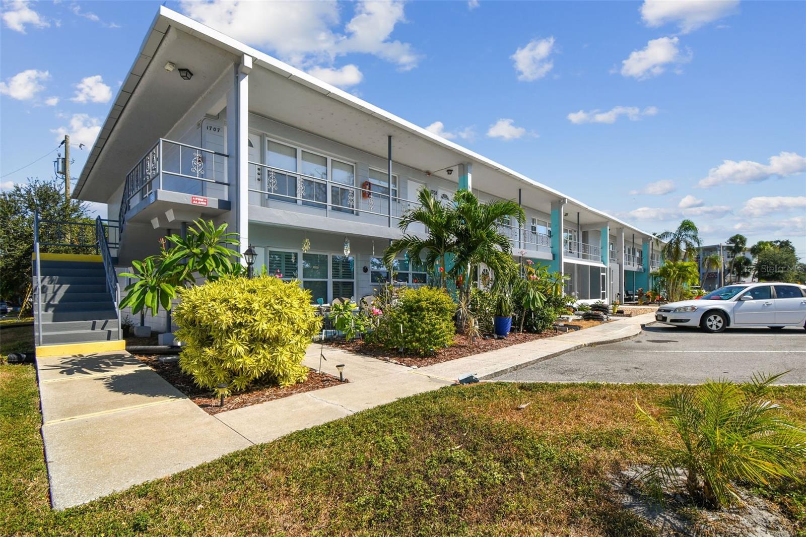 CLEARVIEW OAKS PARADISE - Residential