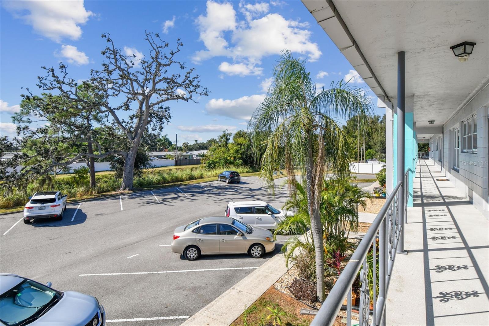 CLEARVIEW OAKS PARADISE - Residential