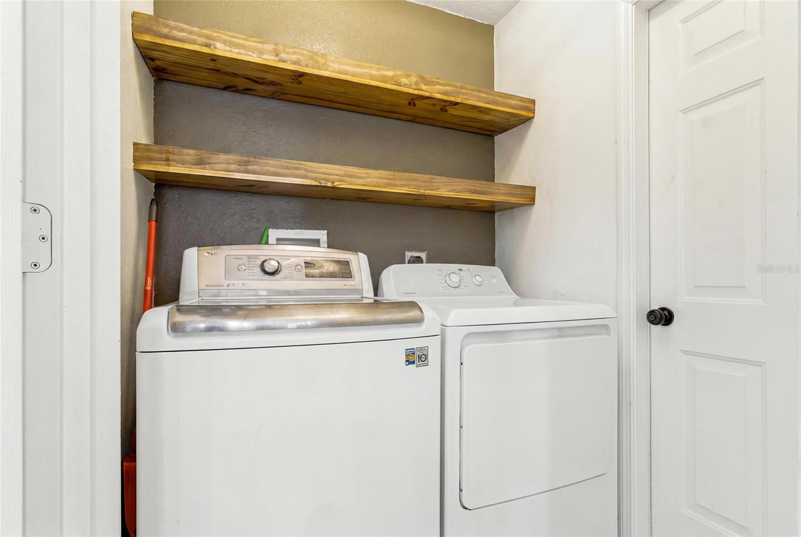 WARM MINERAL SPGS - Residential