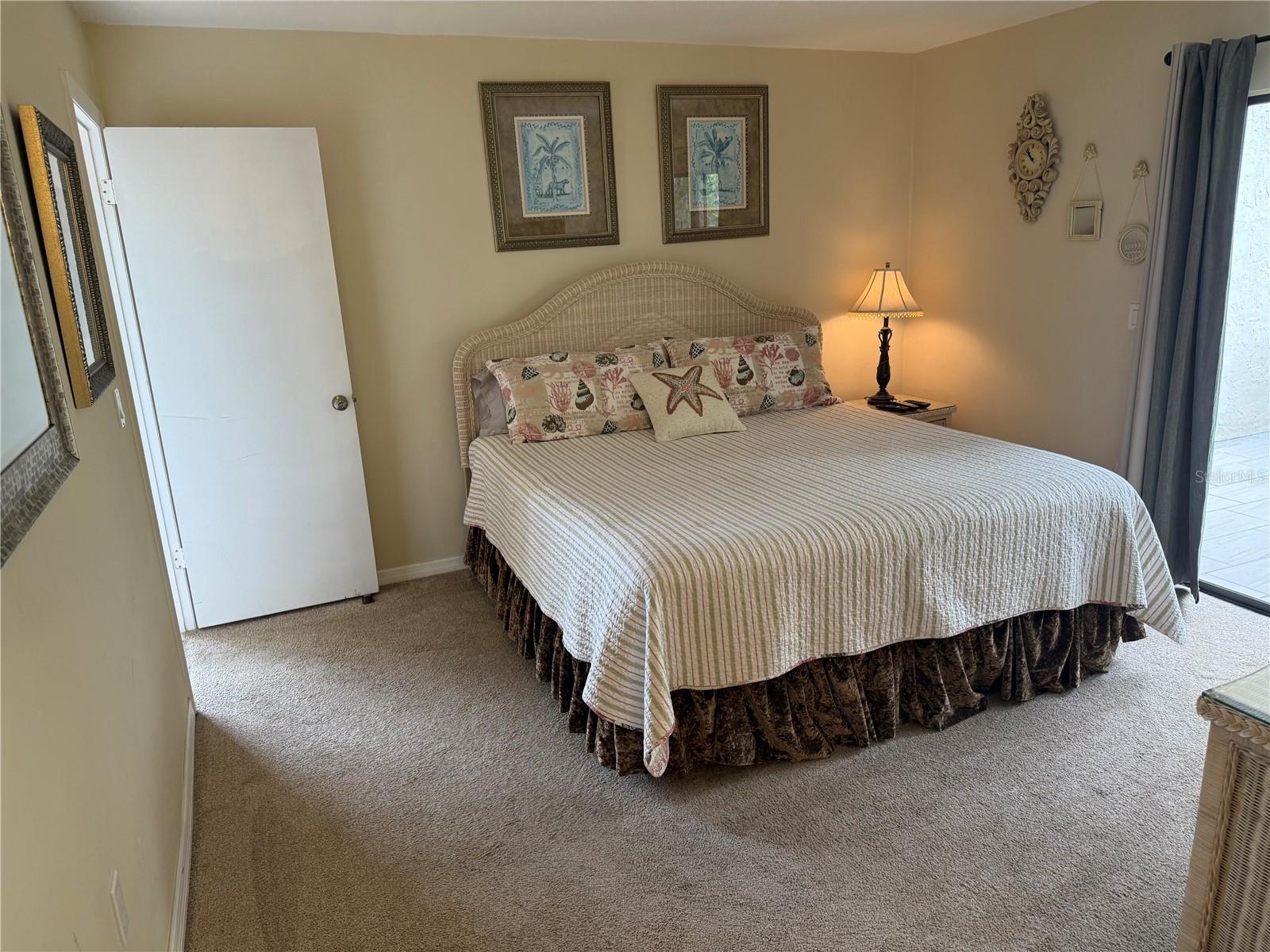 BAY OAKS - Residential