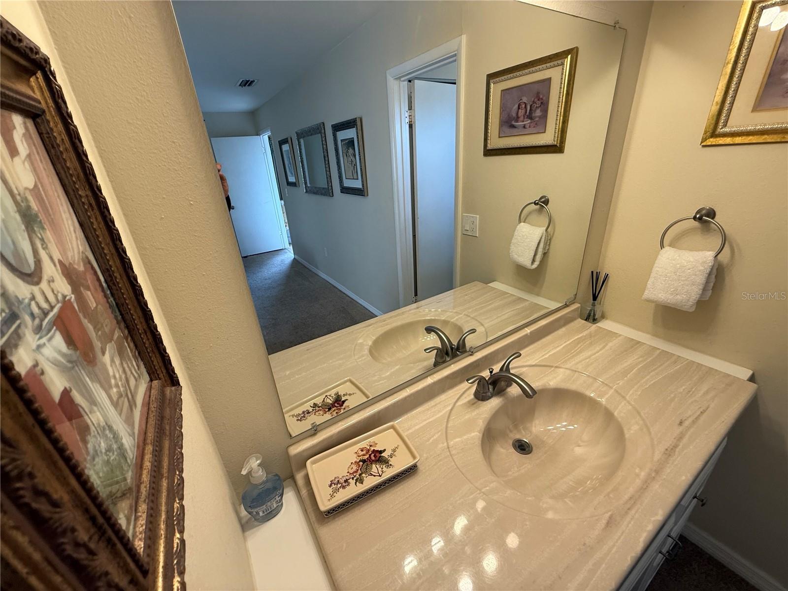 BAY OAKS - Residential