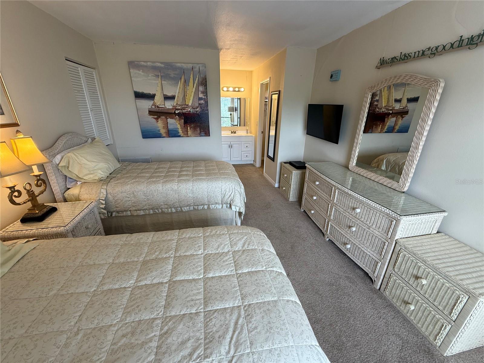 BAY OAKS - Residential