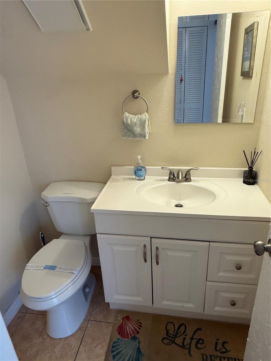 BAY OAKS - Residential