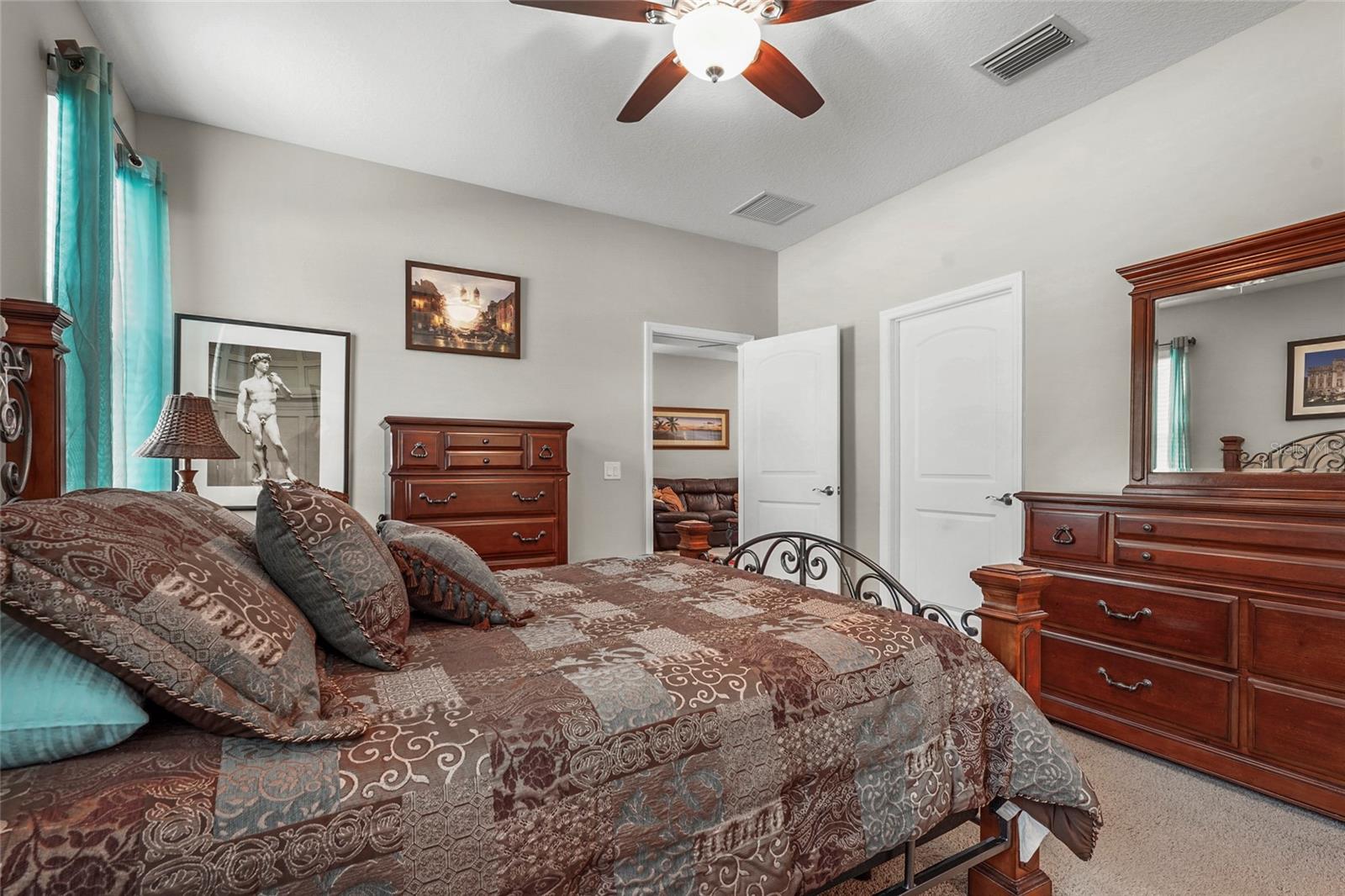 BOUGAINVILLEA PLACE - Residential