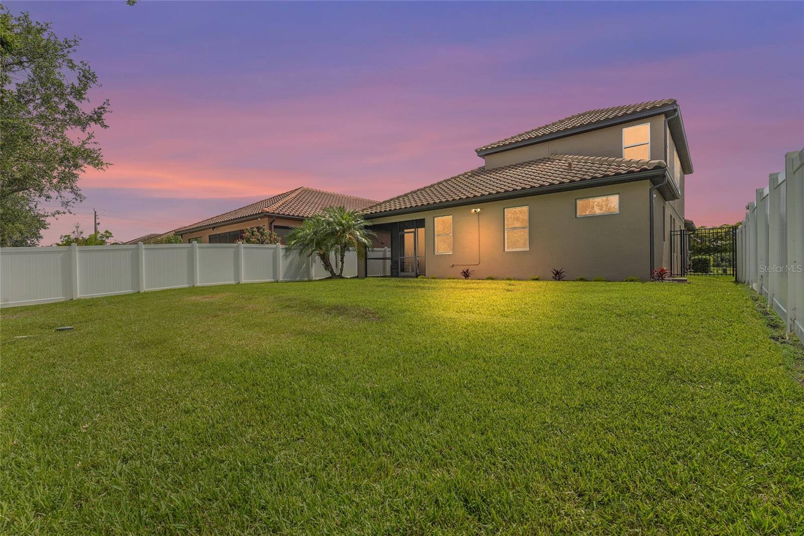 BOUGAINVILLEA PLACE - Residential