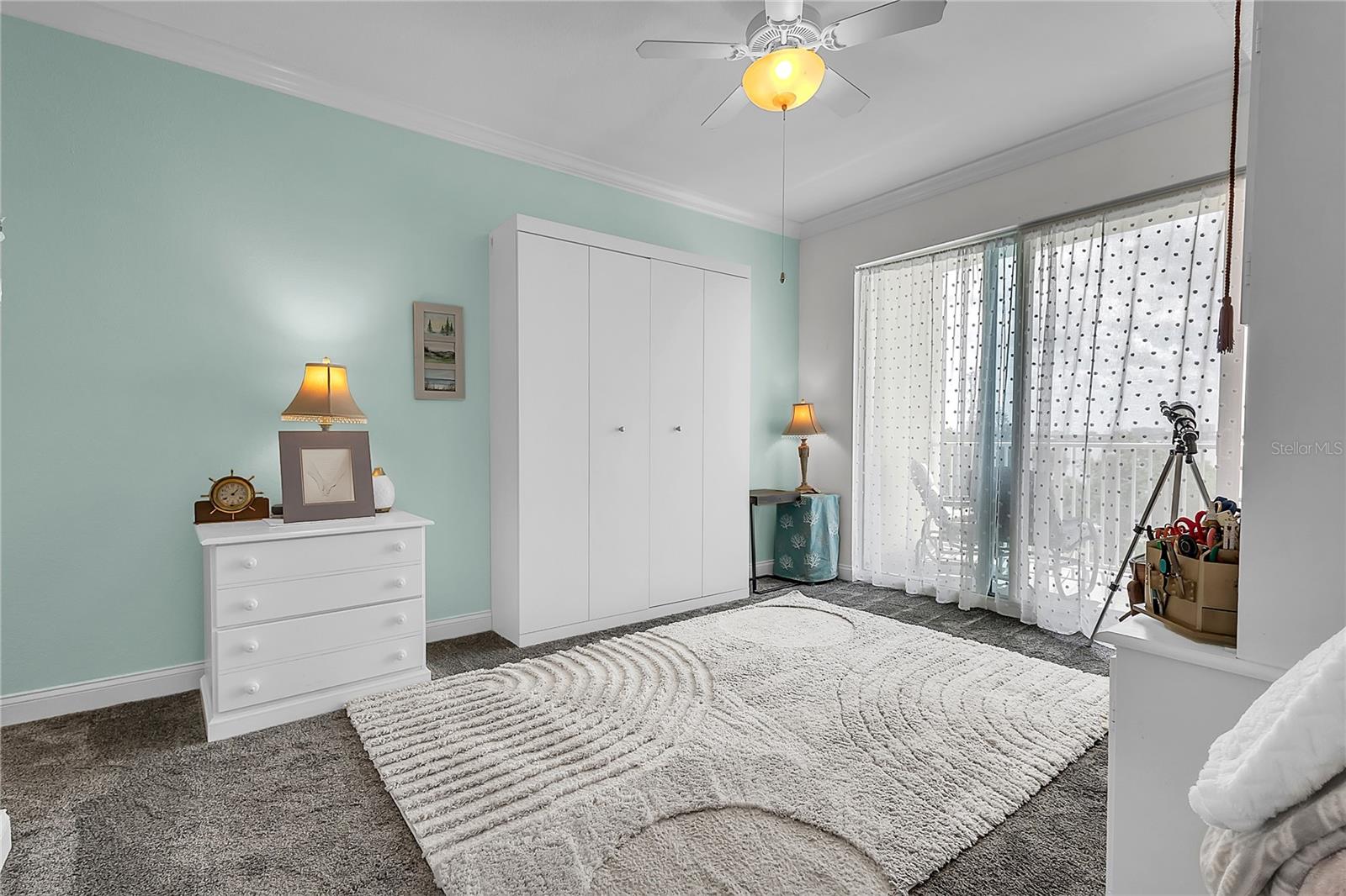 HALIFAX LANDING - Residential