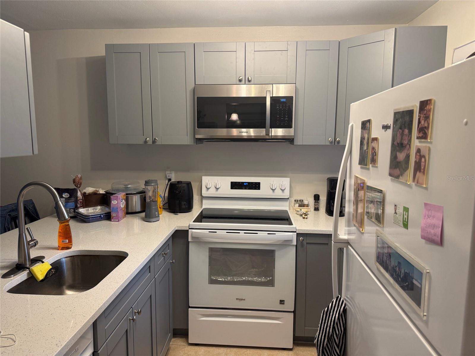 TALIA CONDO - Residential
