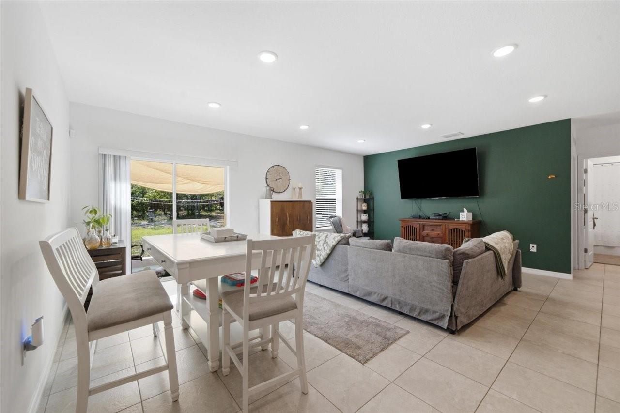 ROYAL HIGHLANDS - Residential