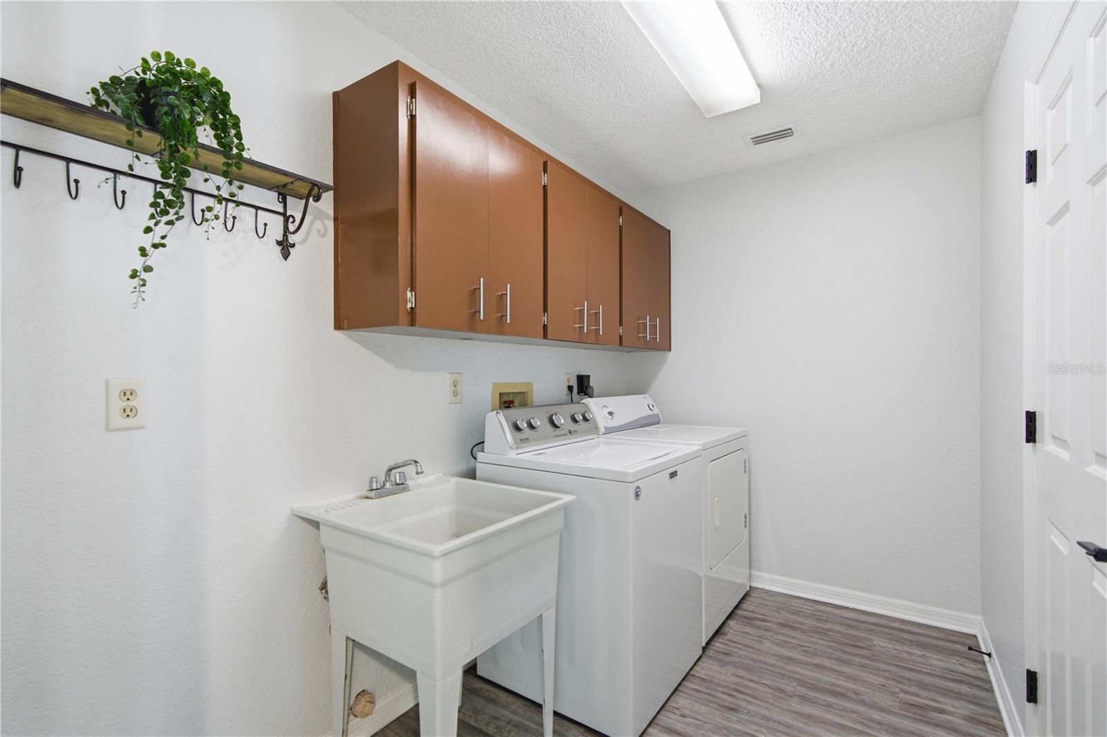 LAKE PARK UNIT IV - Residential