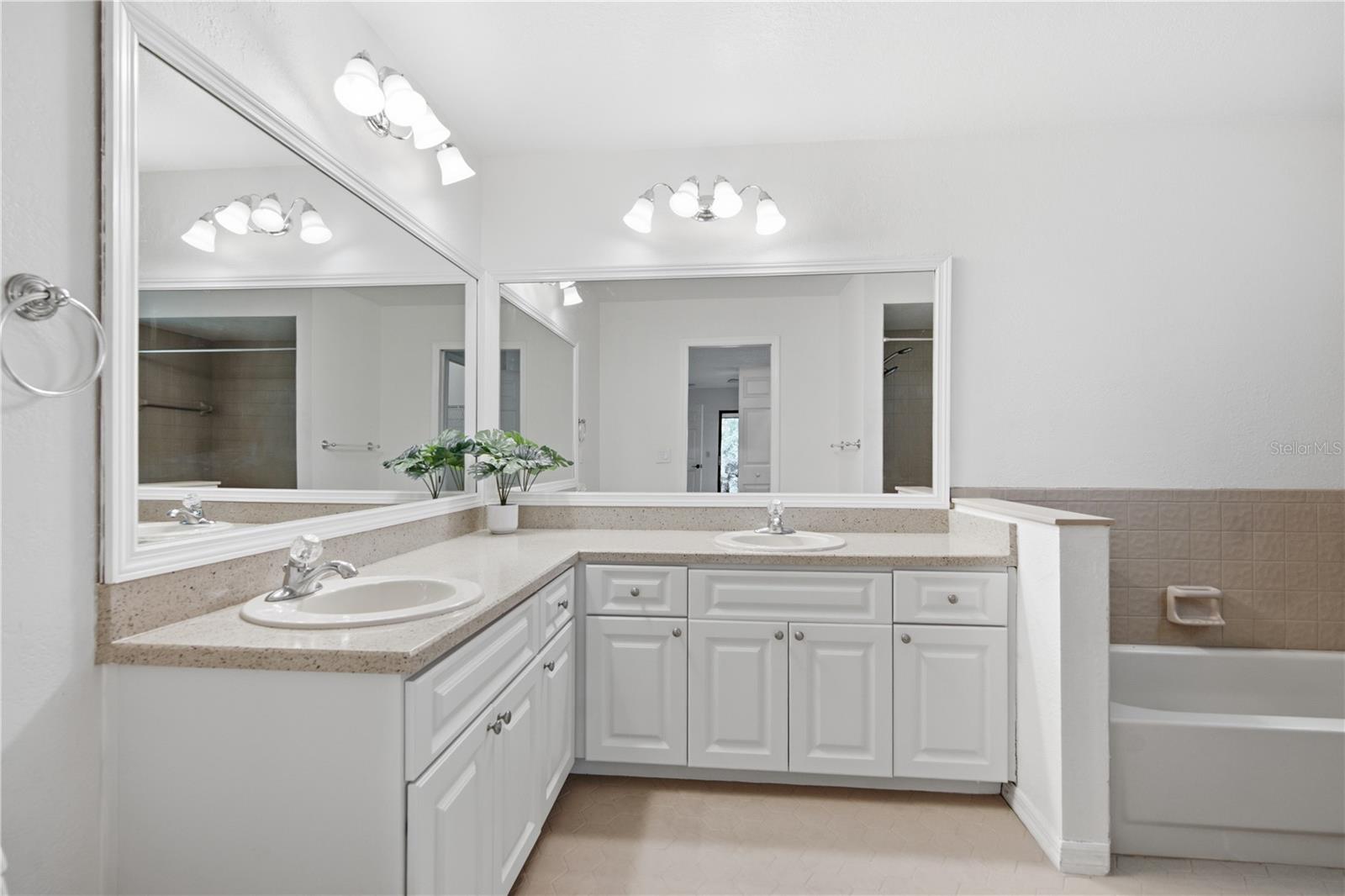 LAKE PARK UNIT IV - Residential