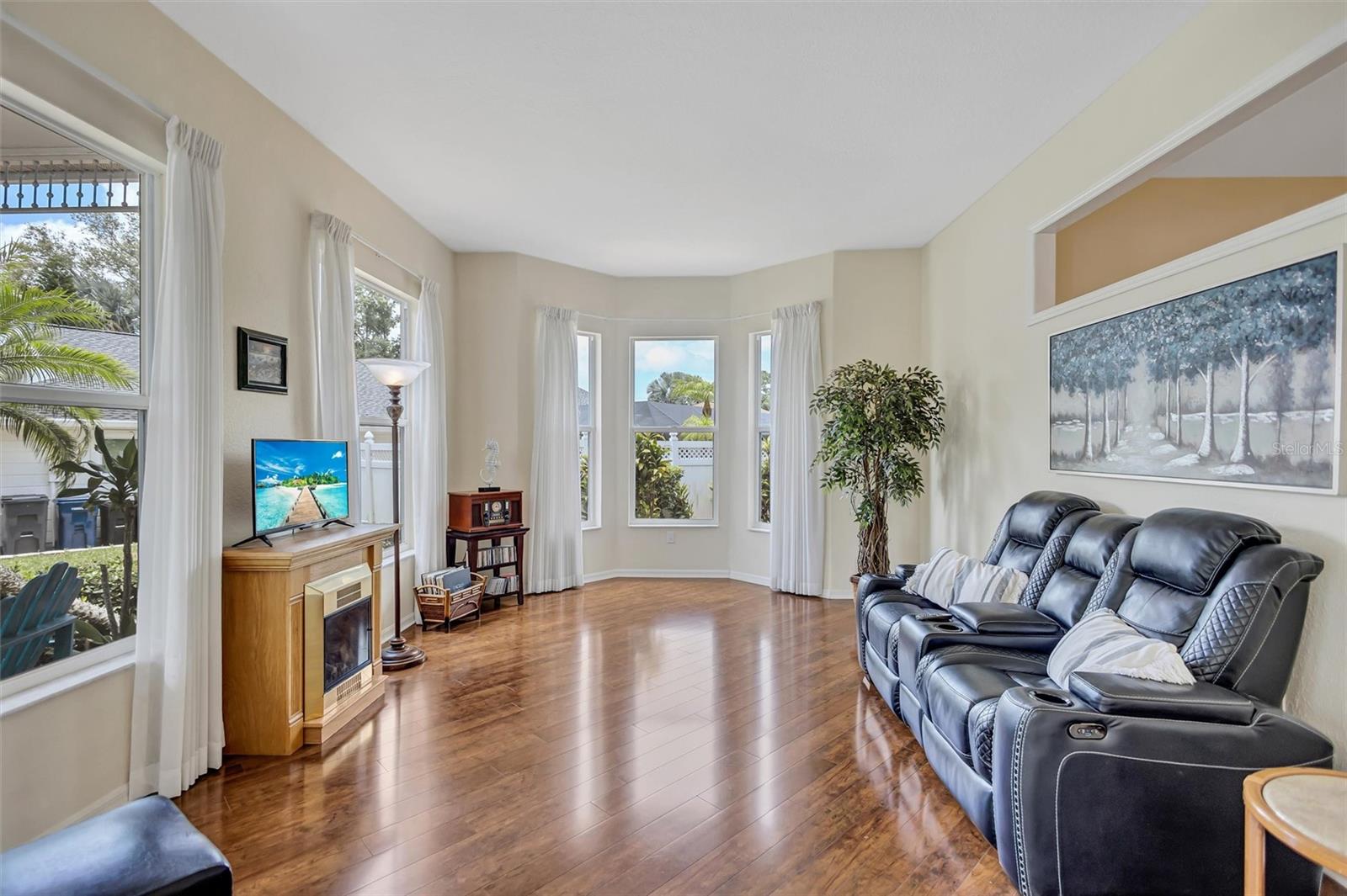 RIVERDALE REV - Residential
