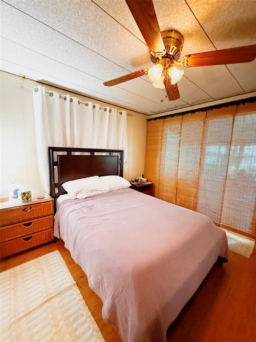 WESTERN SHORES SECOND ADD - Residential