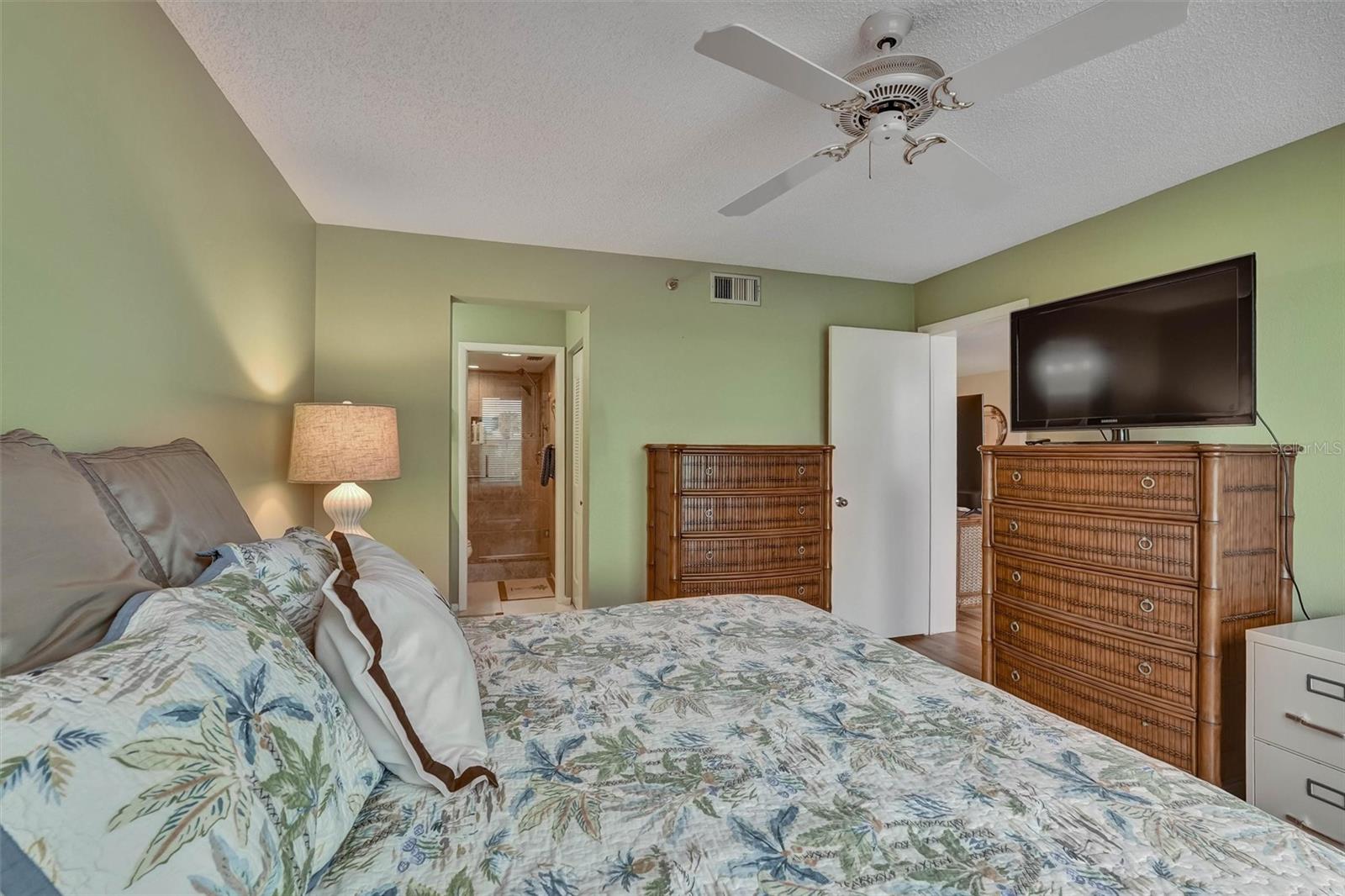 THE GREENS AT PINEBROOK PH 1 & 2 - Residential