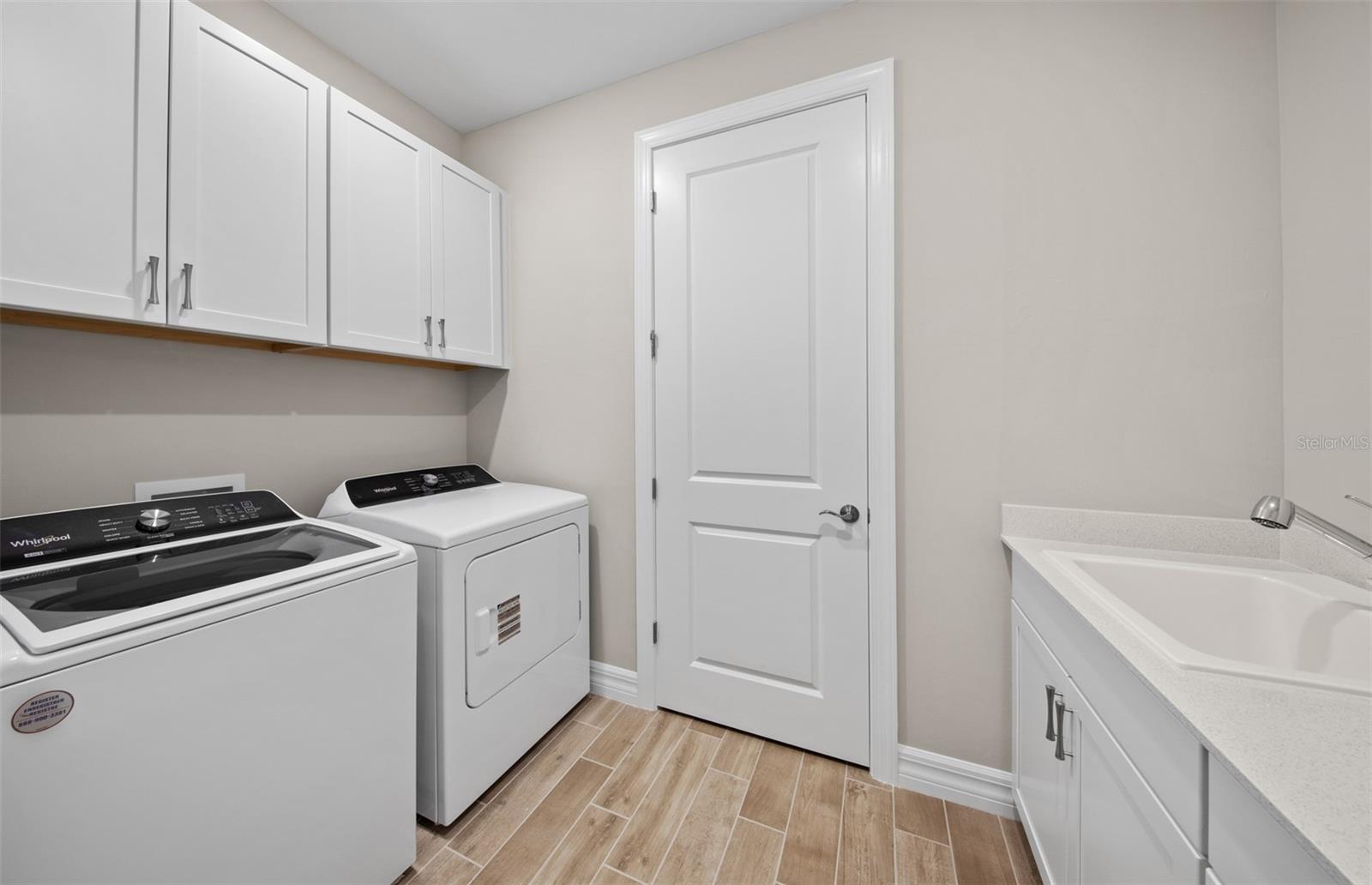 CEDAR GROVE AT THE WOODLANDS - Residential