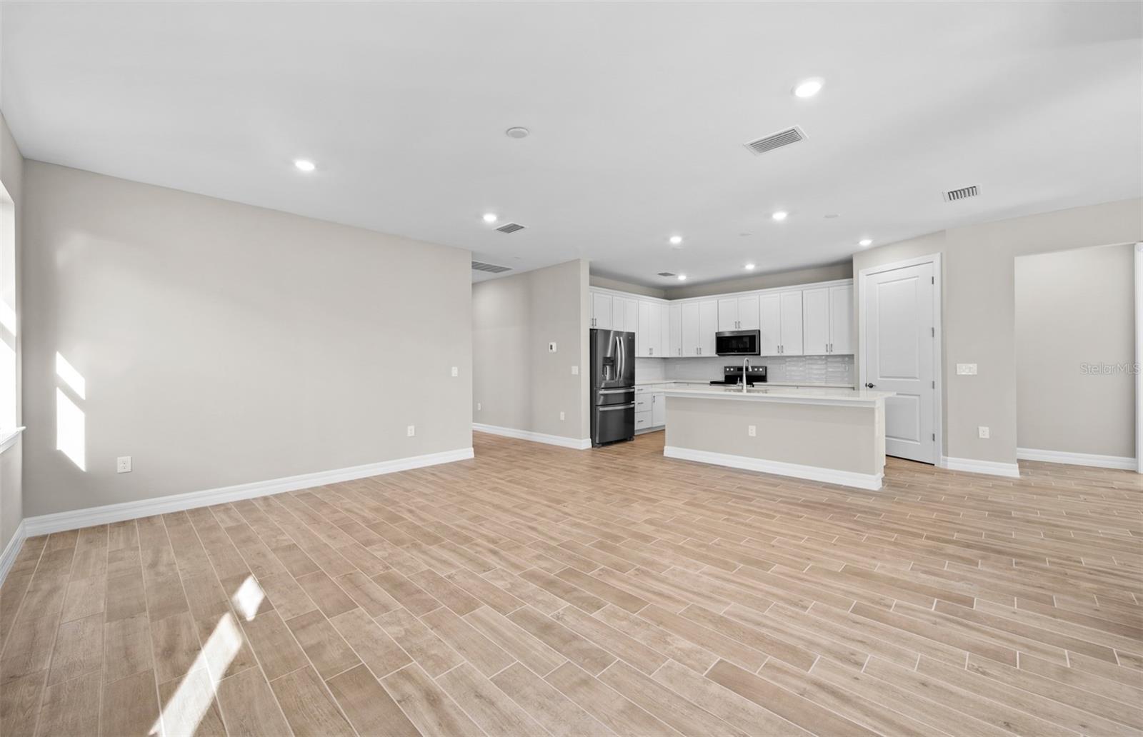 CEDAR GROVE AT THE WOODLANDS - Residential