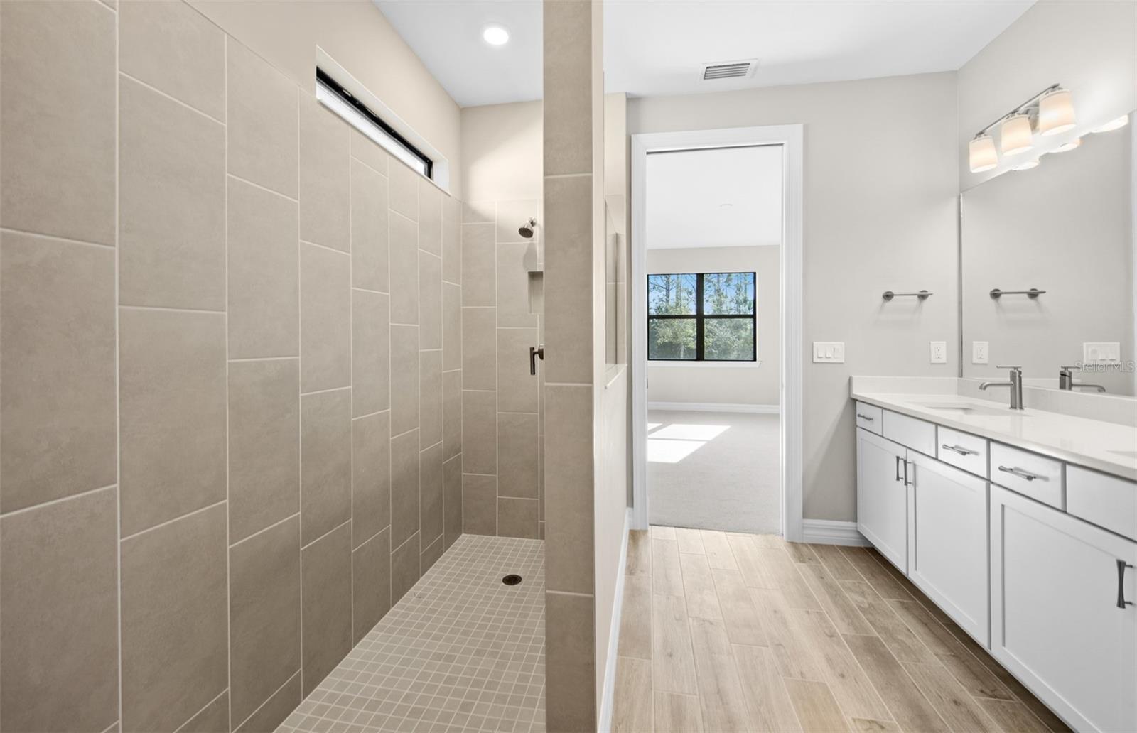 CEDAR GROVE AT THE WOODLANDS - Residential