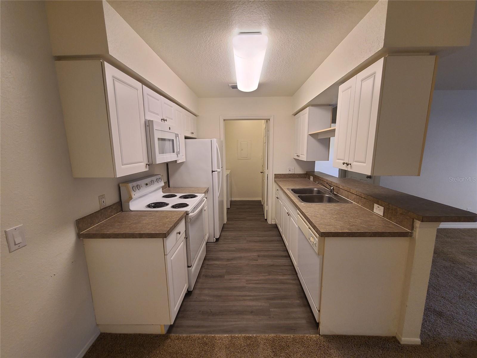 BELMONT AT RYALS CHASE CONDO - Residential Lease