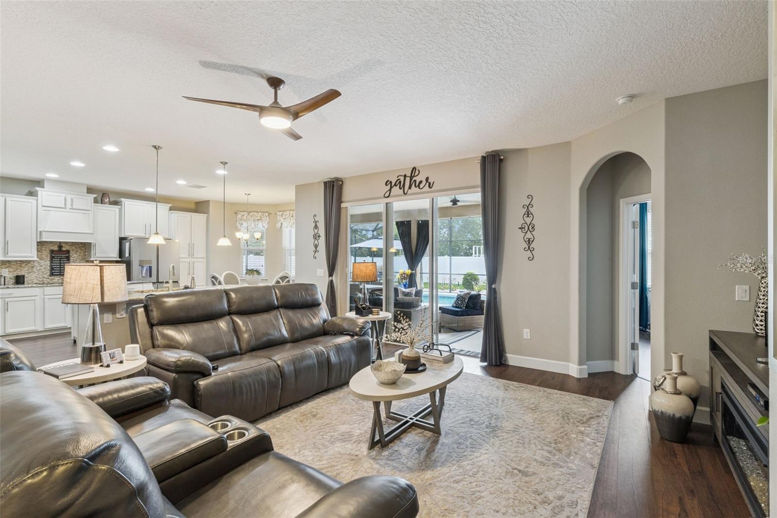 CHANDLER ESTATES - Residential