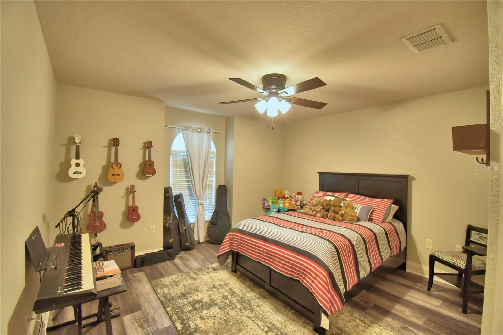 HAWKS RIDGE - Residential