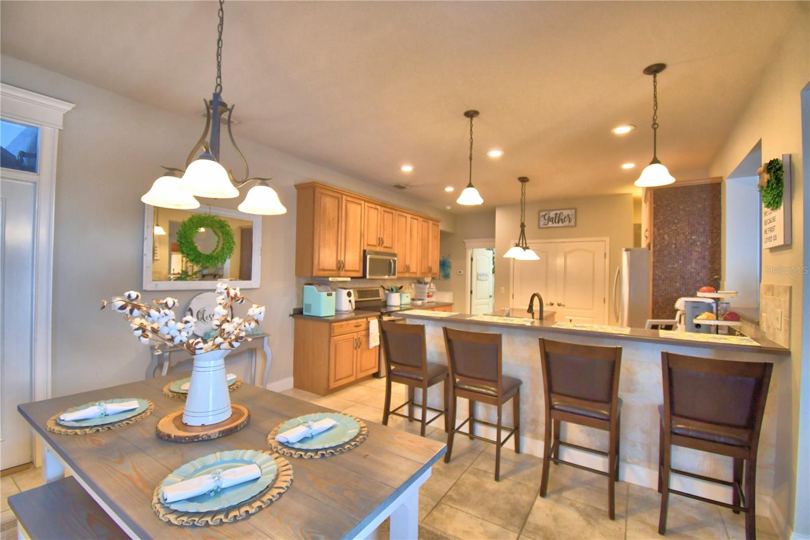 HAWKS RIDGE - Residential
