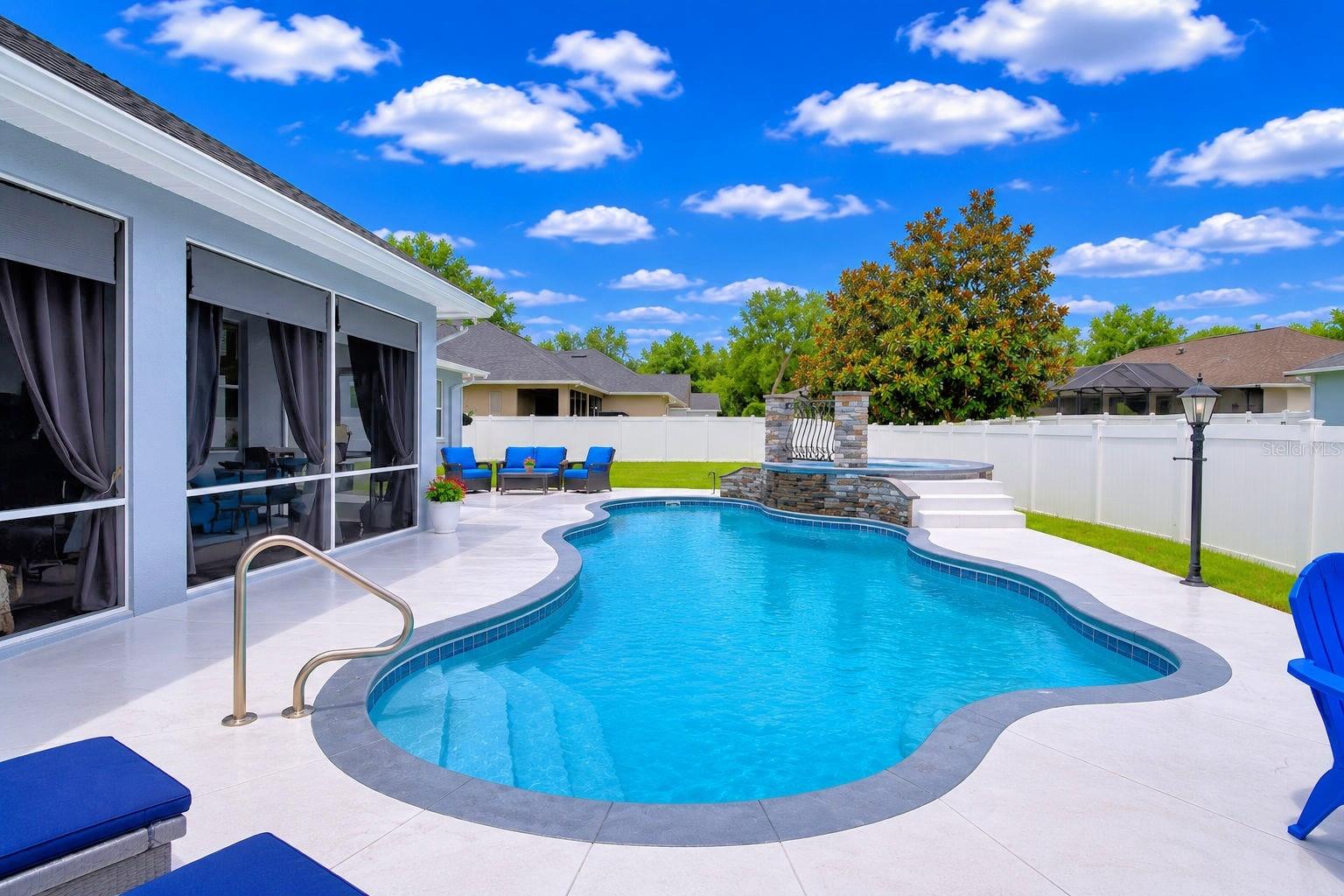 HAWKS RIDGE - Residential