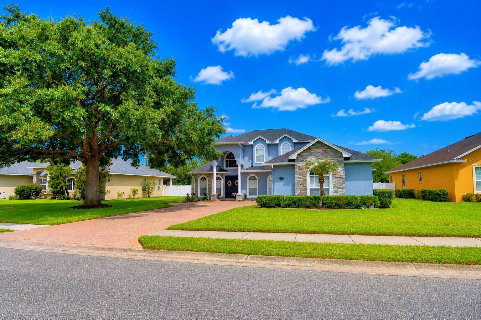 HAWKS RIDGE - Residential