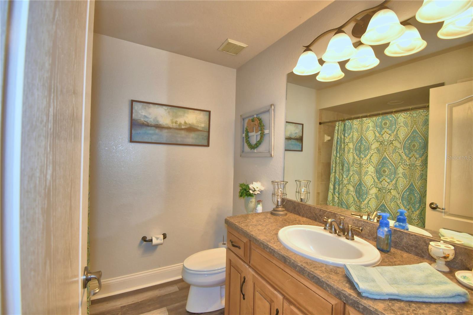 HAWKS RIDGE - Residential