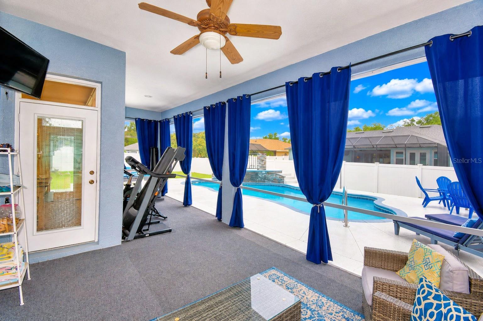 HAWKS RIDGE - Residential
