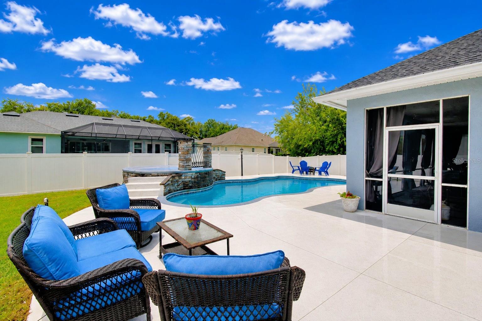 HAWKS RIDGE - Residential