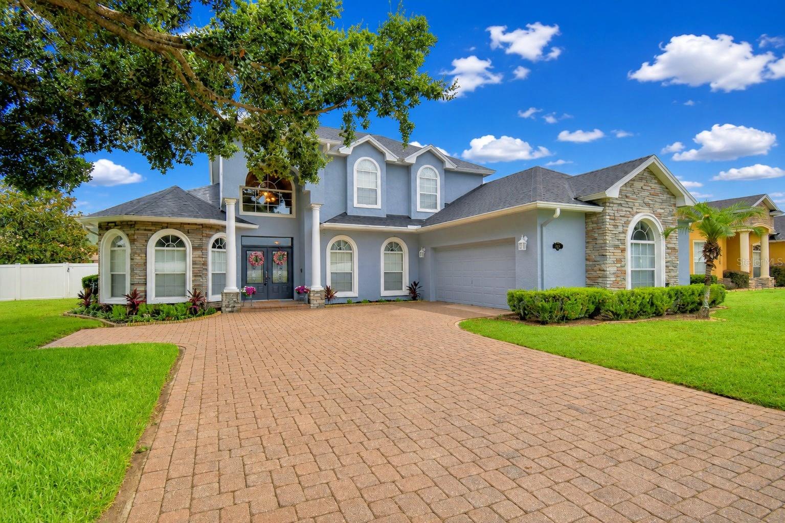 HAWKS RIDGE - Residential