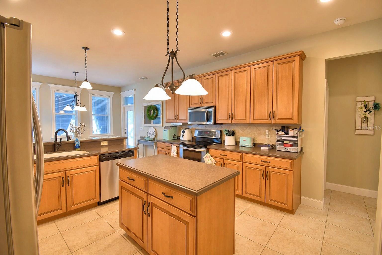 HAWKS RIDGE - Residential