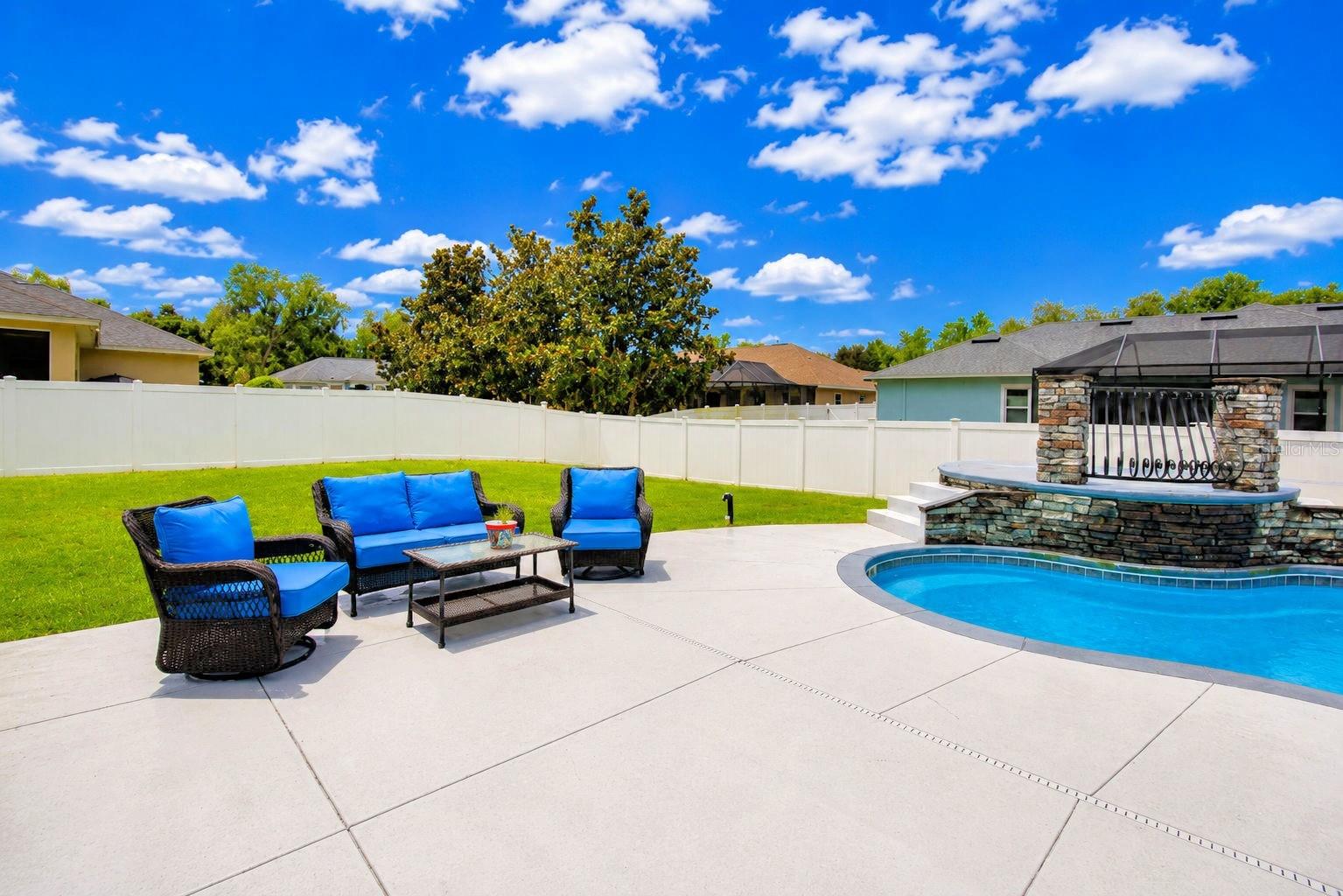 HAWKS RIDGE - Residential