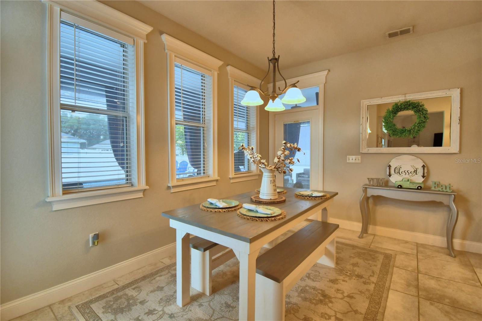 HAWKS RIDGE - Residential