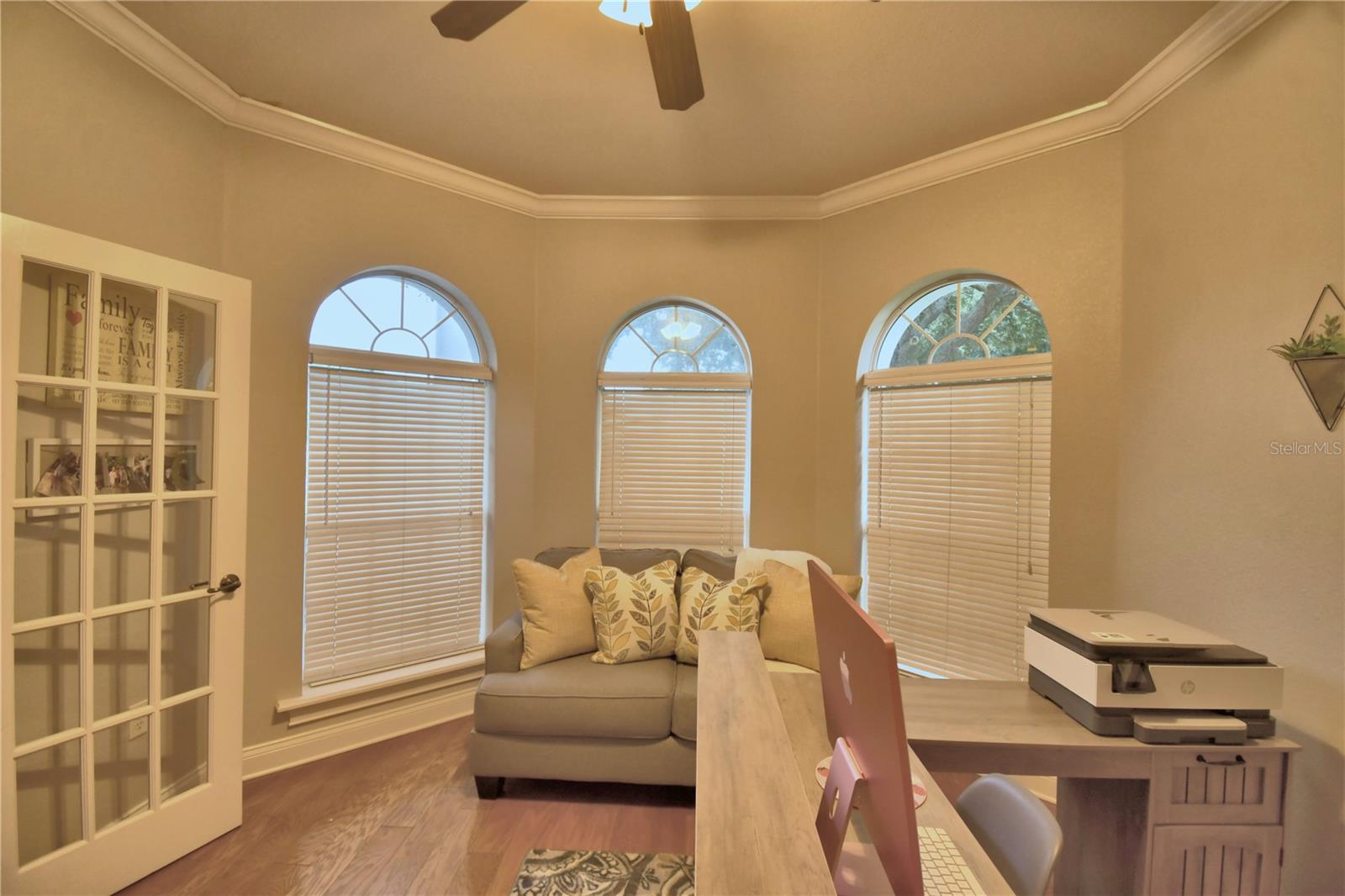 HAWKS RIDGE - Residential