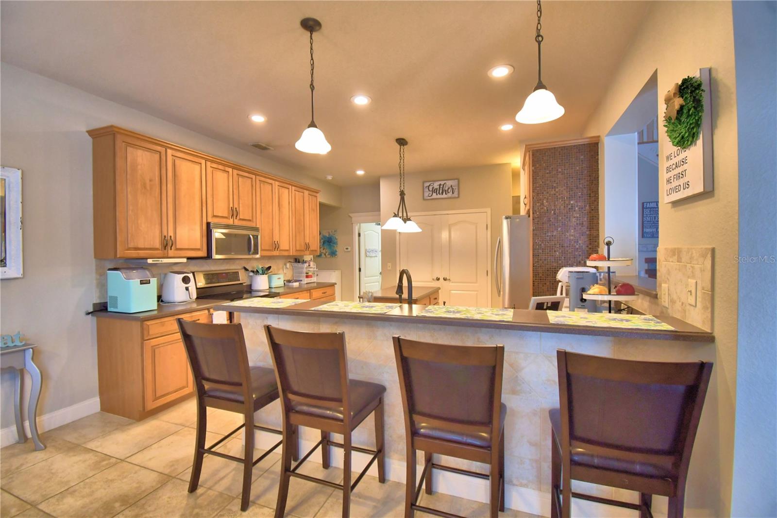 HAWKS RIDGE - Residential