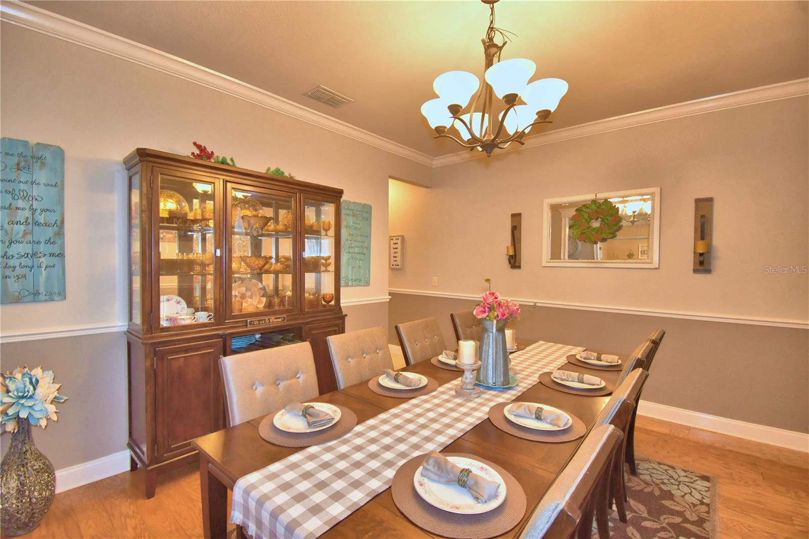 HAWKS RIDGE - Residential