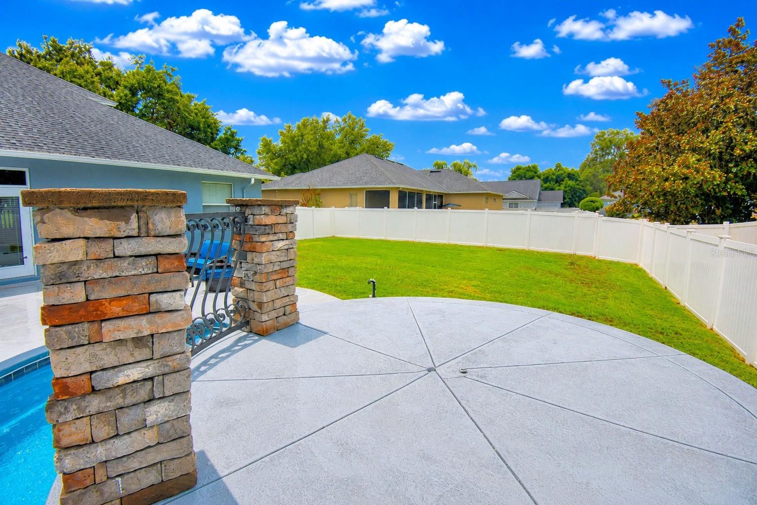 HAWKS RIDGE - Residential