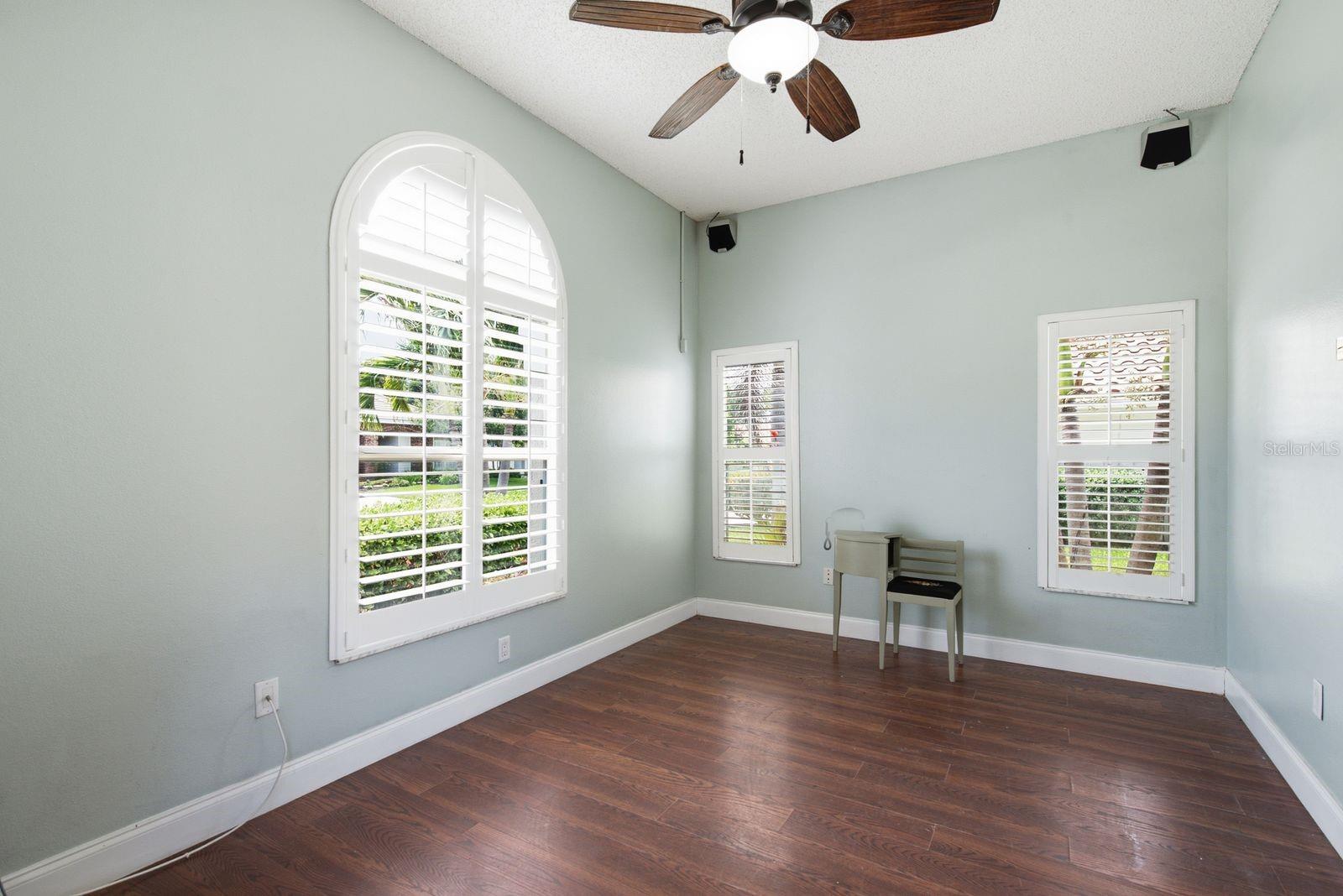 OAK TRAIL - Residential